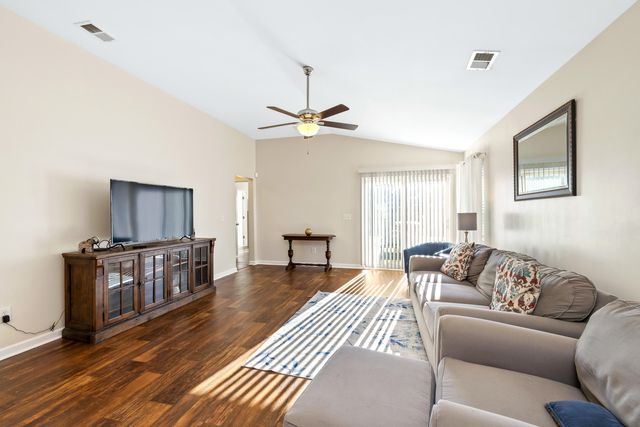 1745 Glenmorangie Drive, Sumter, SC 29154