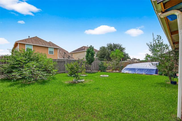 8314 Egret Bay Circle, Baytown, TX 77523