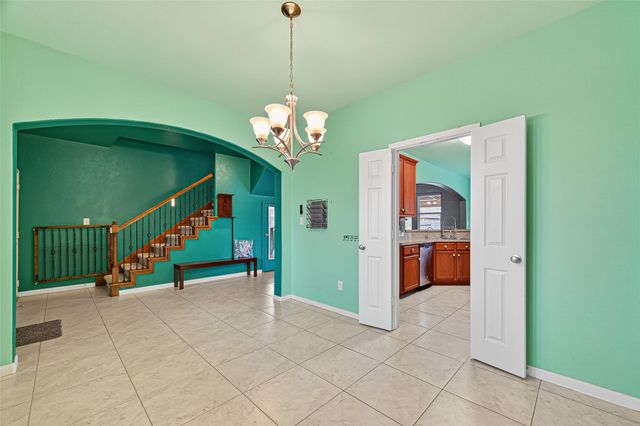 8314 Egret Bay Circle, Baytown, TX 77523