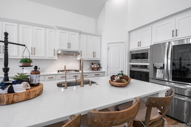 172 Cimarron Creek, Boerne, TX 78006