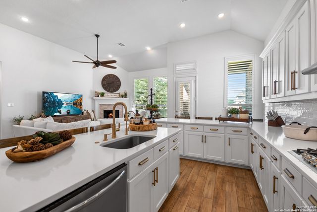 172 Cimarron Creek, Boerne, TX 78006