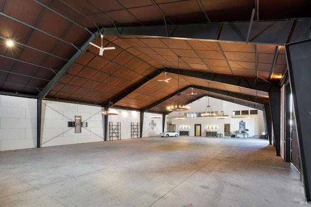 100 W Trinity Rd, Glen Ellen, CA 95442