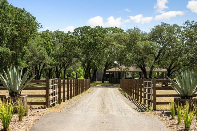 100 W Trinity Rd, Glen Ellen, CA 95442