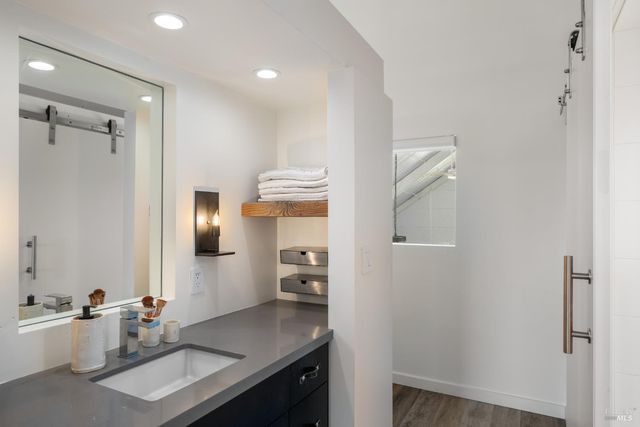 100 W Trinity Rd, Glen Ellen, CA 95442