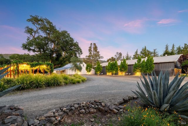 100 W Trinity Rd, Glen Ellen, CA 95442