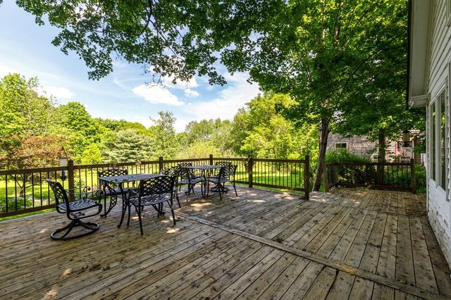2 Raymond Road, Deerfield, NH 03037