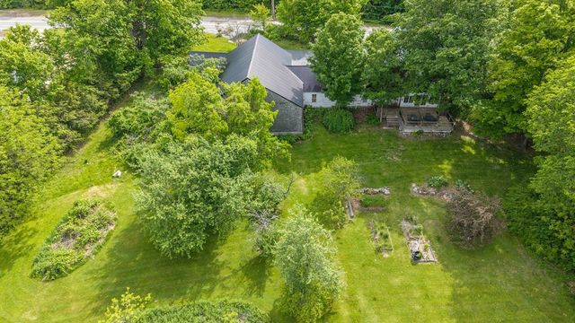 2 Raymond Road, Deerfield, NH 03037