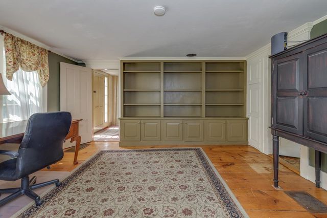2 Raymond Road, Deerfield, NH 03037