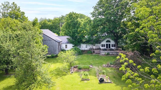 2 Raymond Road, Deerfield, NH 03037