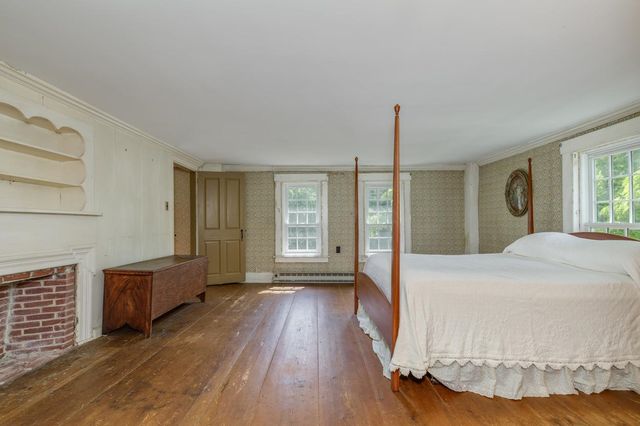 2 Raymond Road, Deerfield, NH 03037