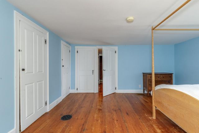2 Raymond Road, Deerfield, NH 03037