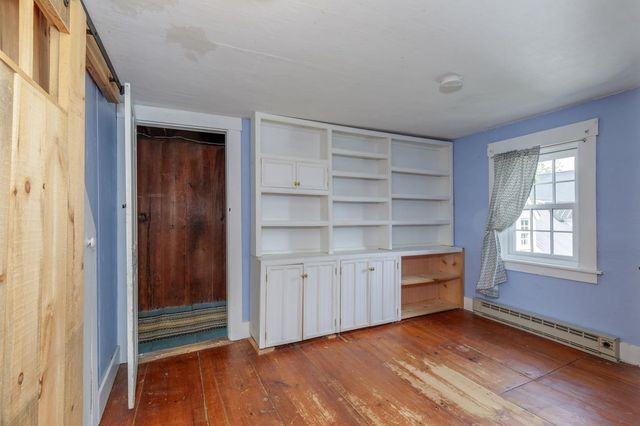 2 Raymond Road, Deerfield, NH 03037