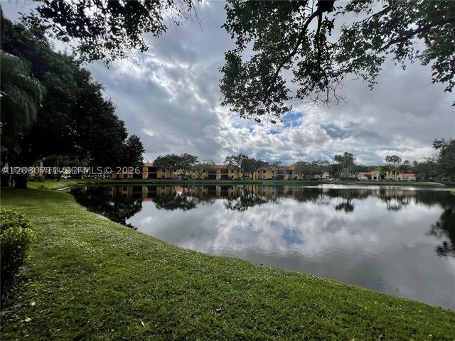 3858 Coral Tree Cir 206, Coconut Creek, FL 33073