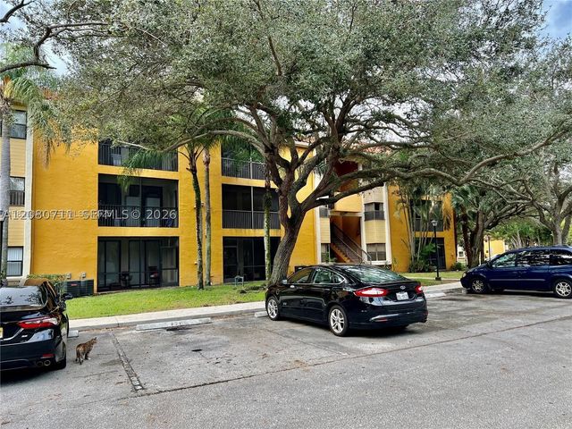 3858 Coral Tree Cir 206, Coconut Creek, FL 33073