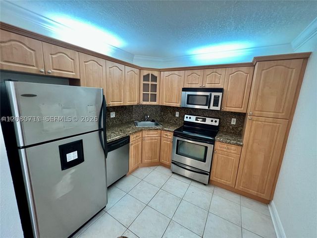 3858 Coral Tree Cir 206, Coconut Creek, FL 33073