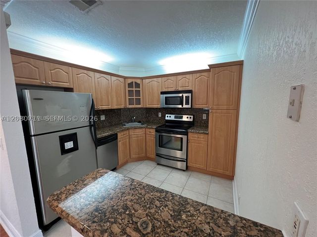 3858 Coral Tree Cir 206, Coconut Creek, FL 33073