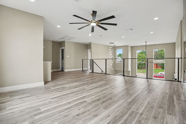 2506 Gross Road, Dallas, TX 75228