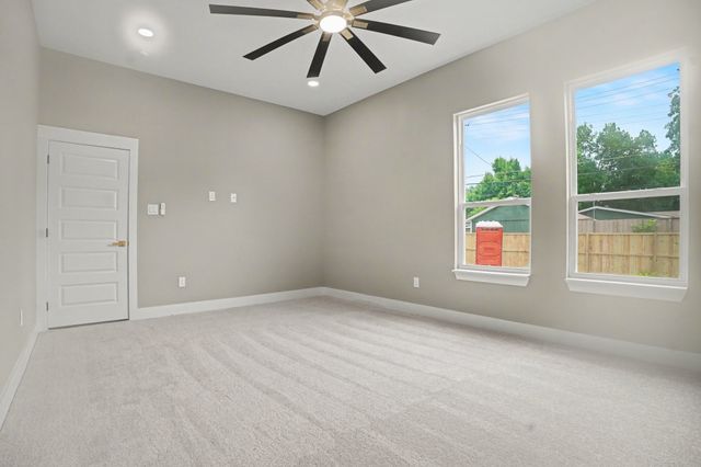 2506 Gross Road, Dallas, TX 75228