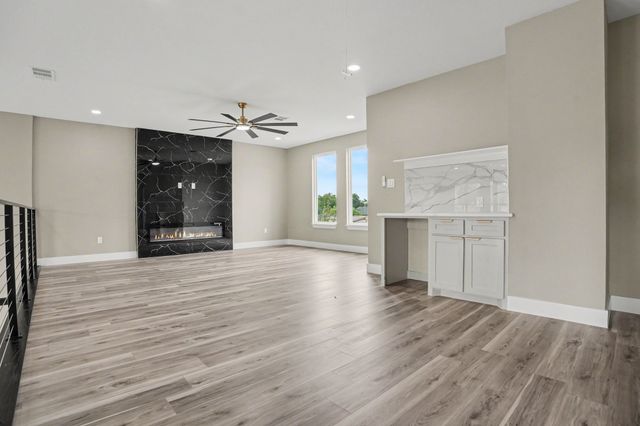 2506 Gross Road, Dallas, TX 75228