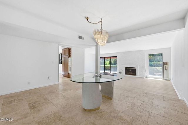 66 Paseo Esplendido, Camarillo, CA 93010