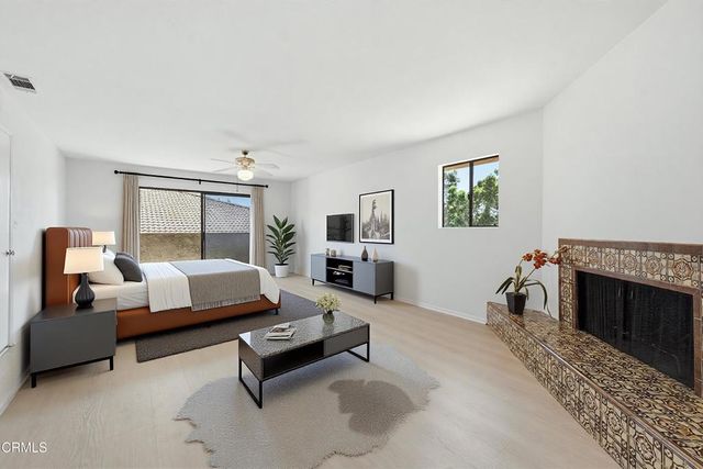 66 Paseo Esplendido, Camarillo, CA 93010