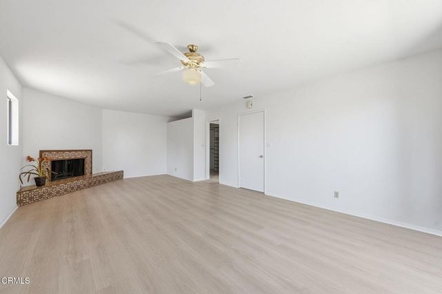 66 Paseo Esplendido, Camarillo, CA 93010