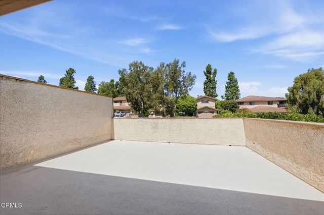 66 Paseo Esplendido, Camarillo, CA 93010