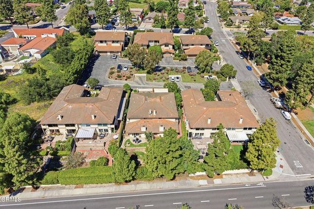 66 Paseo Esplendido, Camarillo, CA 93010