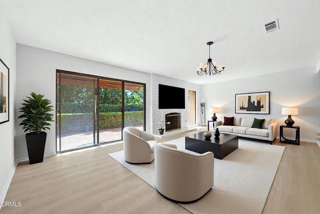 66 Paseo Esplendido, Camarillo, CA 93010