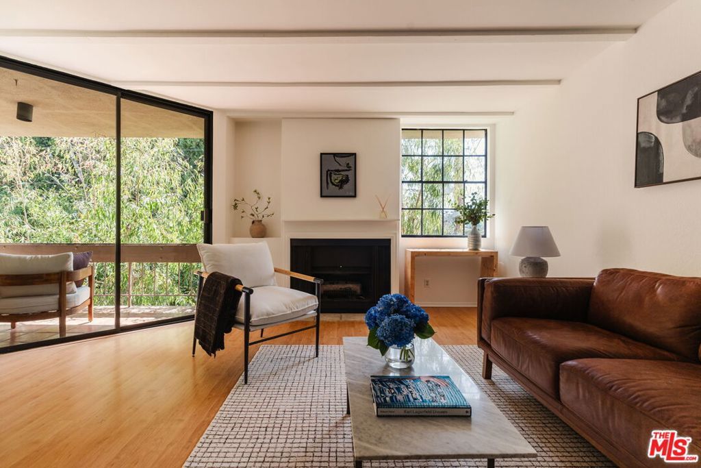750 N Kings Road 315, Los Angeles, CA 90069