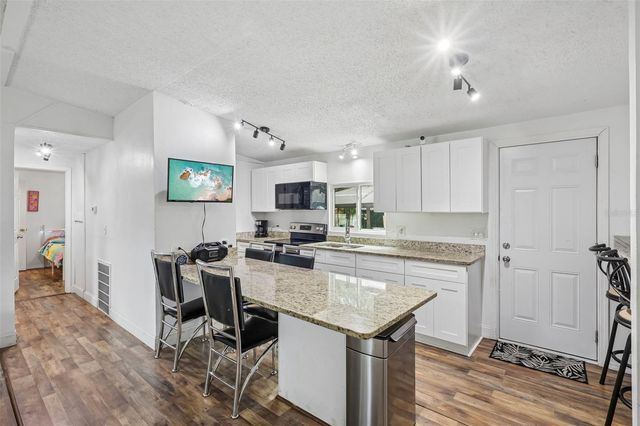 8620 INDIAN RIDGE TRAIL, Lakeland, FL 33810