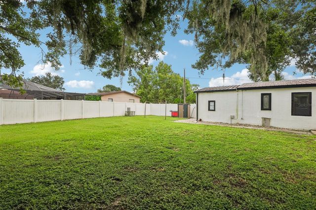 8620 INDIAN RIDGE TRAIL, Lakeland, FL 33810