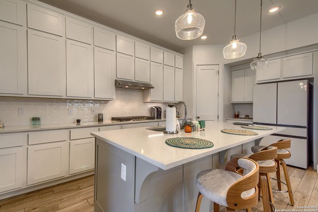 501 HUNTWICK DRIVE, Boerne, TX 78006