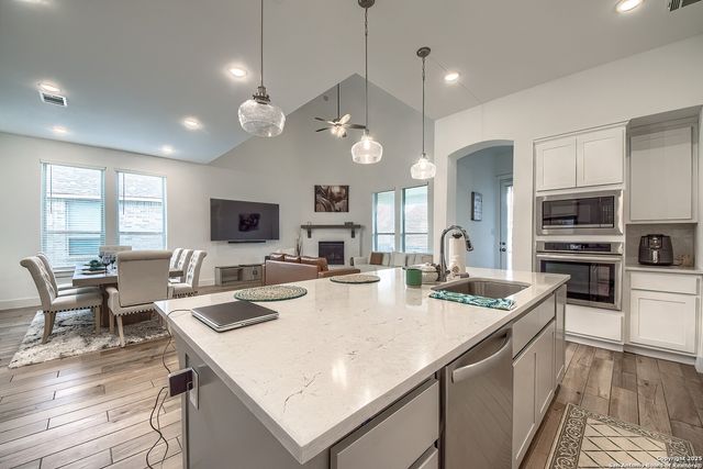 501 HUNTWICK DRIVE, Boerne, TX 78006