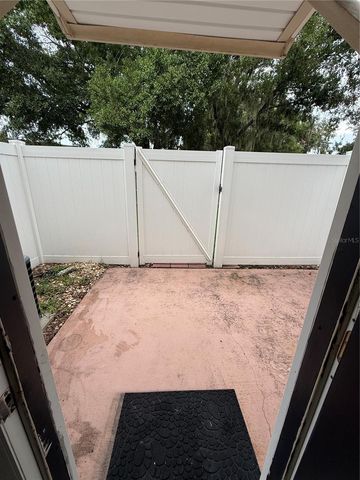 2302 MAKI ROAD 40, Plant City, FL 33563