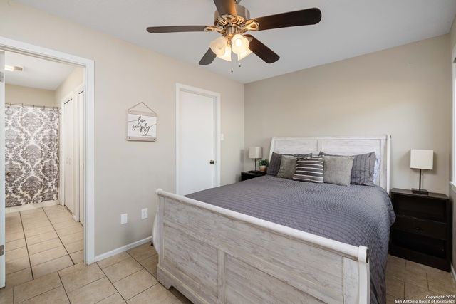 1267 E Common St, New Braunfels, TX 78130