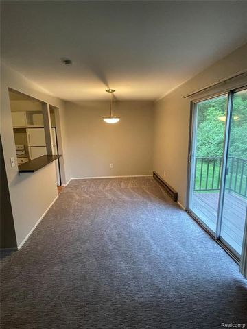 7550 Woodview St Apt 3 3, Westland, MI 48185