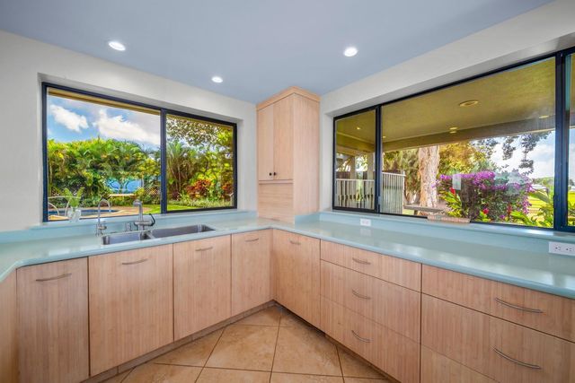 1821 Halama St, Kihei, HI 96753