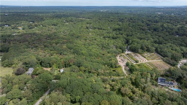 47 Tuckertown Road, South Kingstown, RI 02879