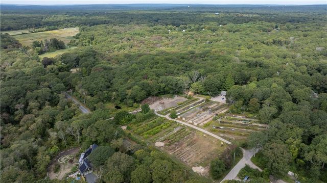 47 Tuckertown Road, South Kingstown, RI 02879