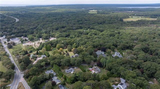 47 Tuckertown Road, South Kingstown, RI 02879