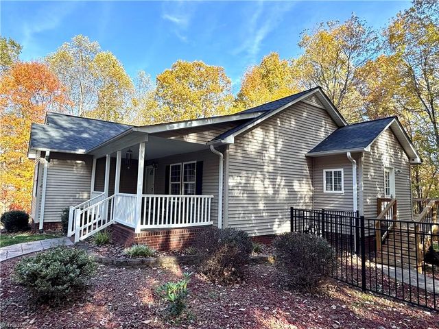 3062 Ruritan Road, Roaring River, NC 28669