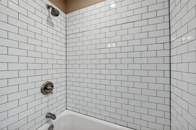 1420 W Shields Drive, Sherman, TX 75092