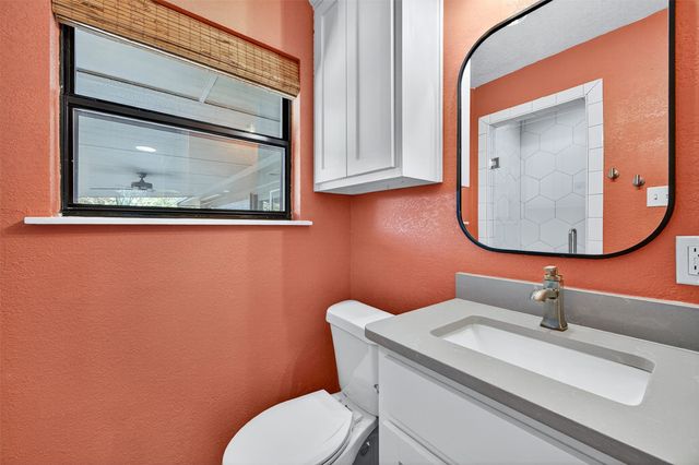 1420 W Shields Drive, Sherman, TX 75092