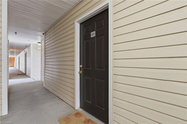 1380 Heritage Pointe Drive 101, Winston-salem, NC 27127