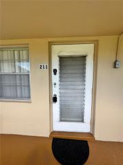 211 Coventry I 211 211, West Palm Beach, FL 33417