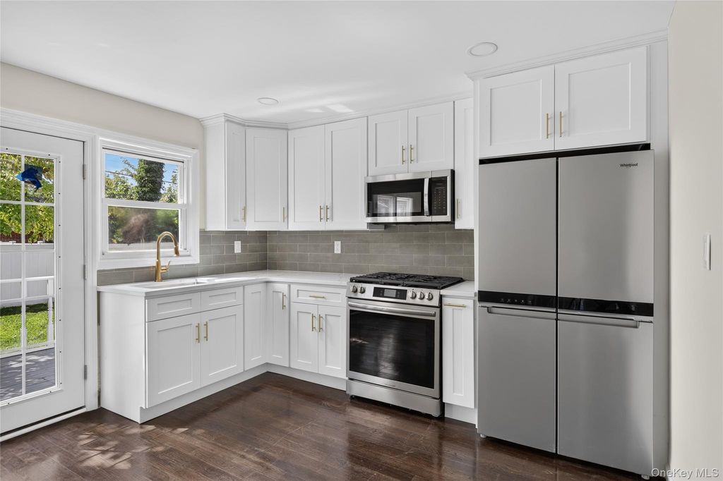 343 Sylvan Lane, Westbury, NY 11590 — photo 5