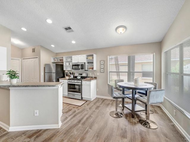 15543 BAY VISTA DRIVE, Clermont, FL 34714