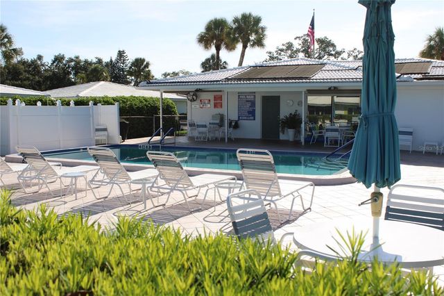 3900 ROXANE BOULEVARD 10B, Sarasota, FL 34235