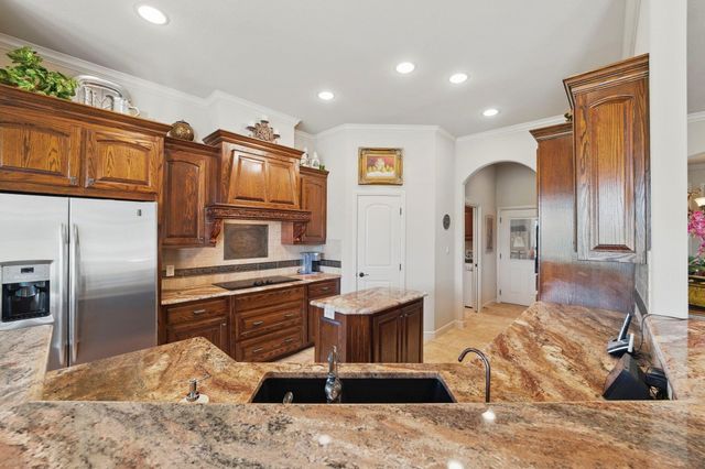 5609 Flagstick Drive, Granbury, TX 76049